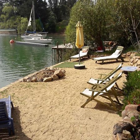 Cabana De Adobe En Lago Rapel Bagian luar foto