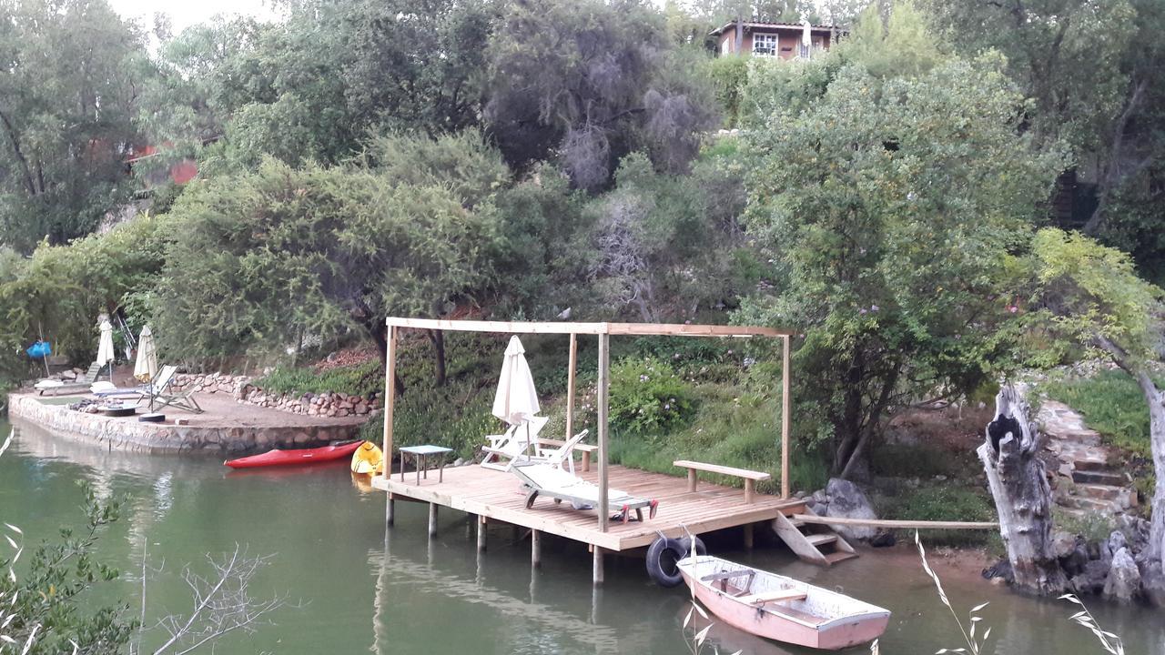 Cabana De Adobe En Lago Rapel Bagian luar foto